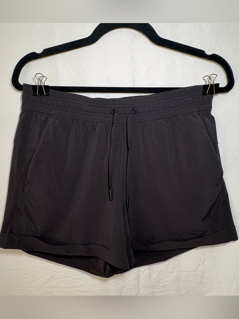 Women’s Lululemon Black Spring Break Away Shorts